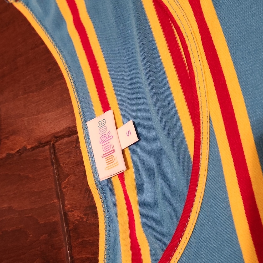 LuLaRoe Top - Picture 2 of 3